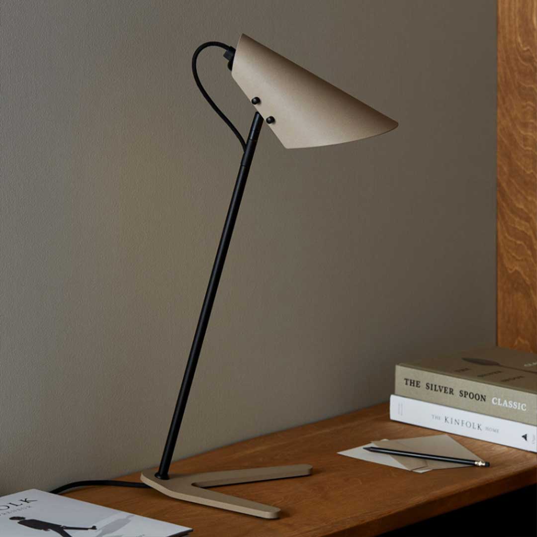 Vincent bordslampa sand från Belid - Skrivbordslampor online
